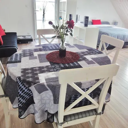 Apartamento La Gilleterie Loireauxence Exterior foto